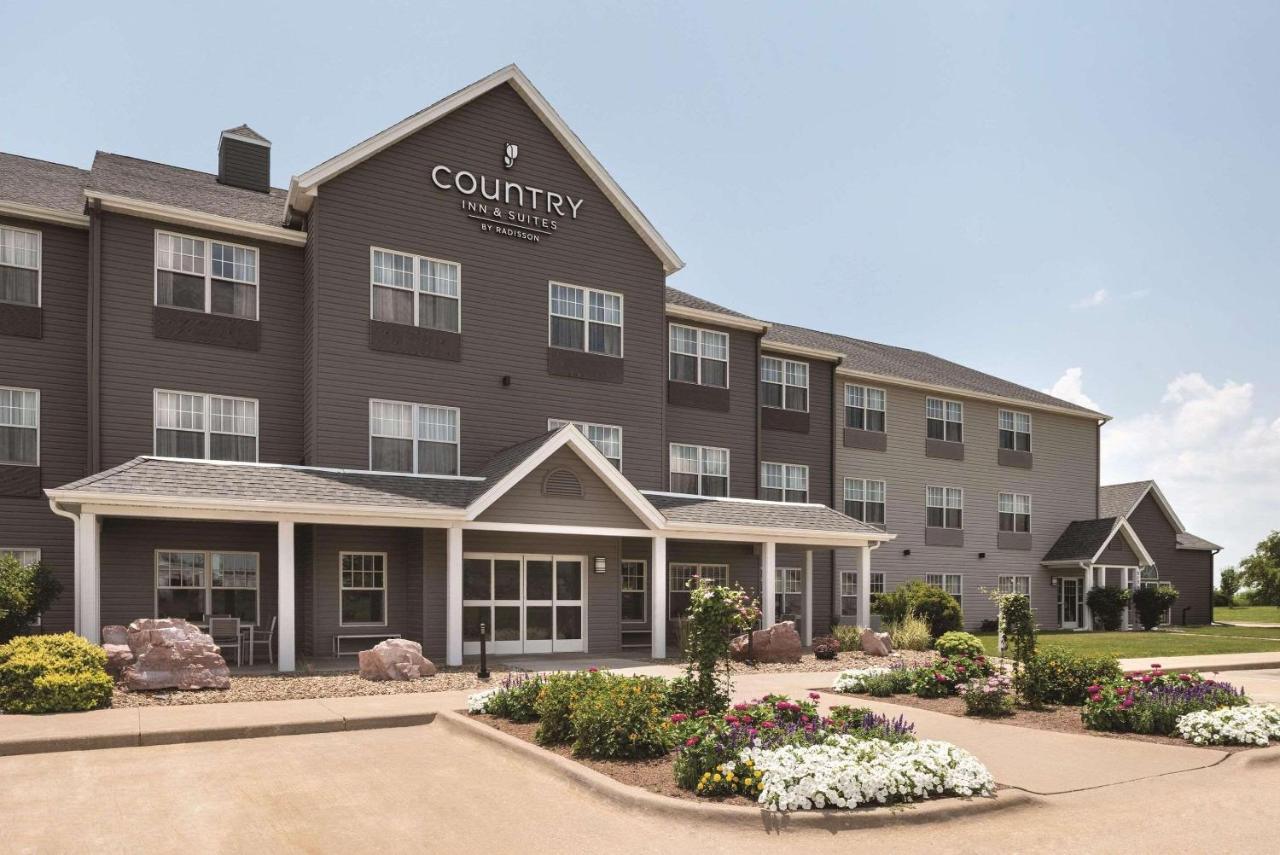 Country Inn & Suites By Radisson, Pella, Ia Exterior foto